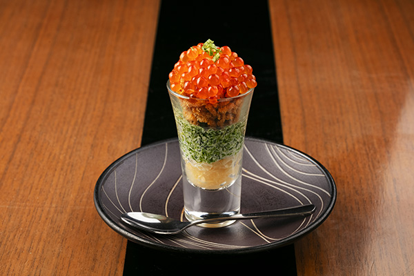Ramen parfait with salmon roe and seaweed