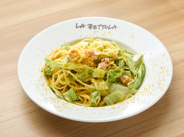 カニとレタス、カラスミのスパゲッティ