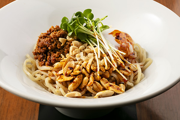麻辣ナッツ汁なし担々麺