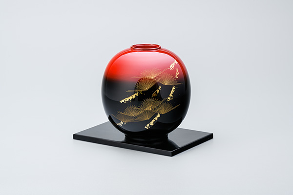  Wajima-lacquered ball-shaped vase Masamatsu Chinkin (with stand)