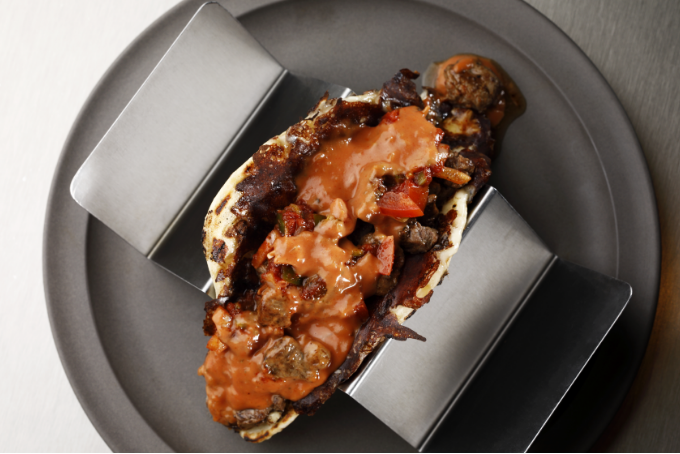 ①ゴールドエクスペリエンスタコス