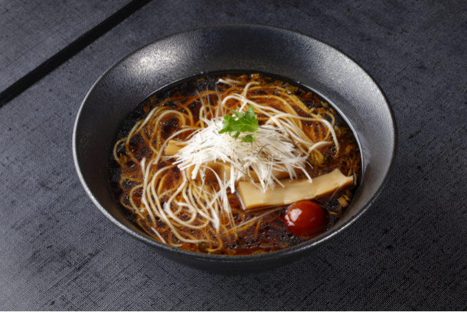 特製焼きネギ醤油ラーメン