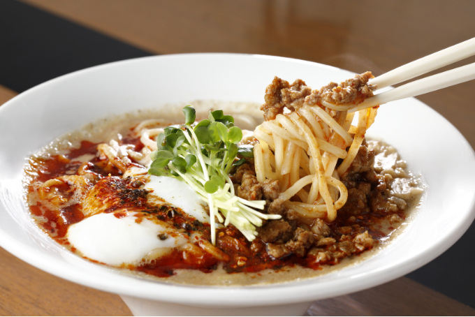 ⿇辣ナッツ担々麺（汁あり）