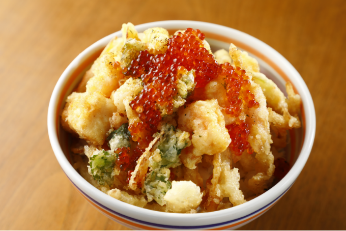 海鮮ばら揚げ天丼 いくら乗せ
