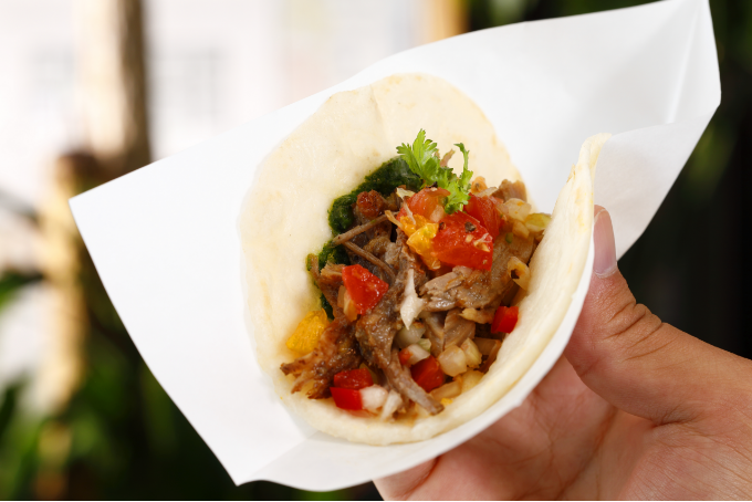 ウェルシュラムの米粉タコス～果実と野菜のサルサ～