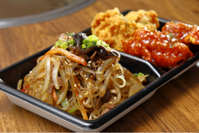 フライド＆ヤンニョムチキン(各2個ずつ)+チャプチェ コンボ